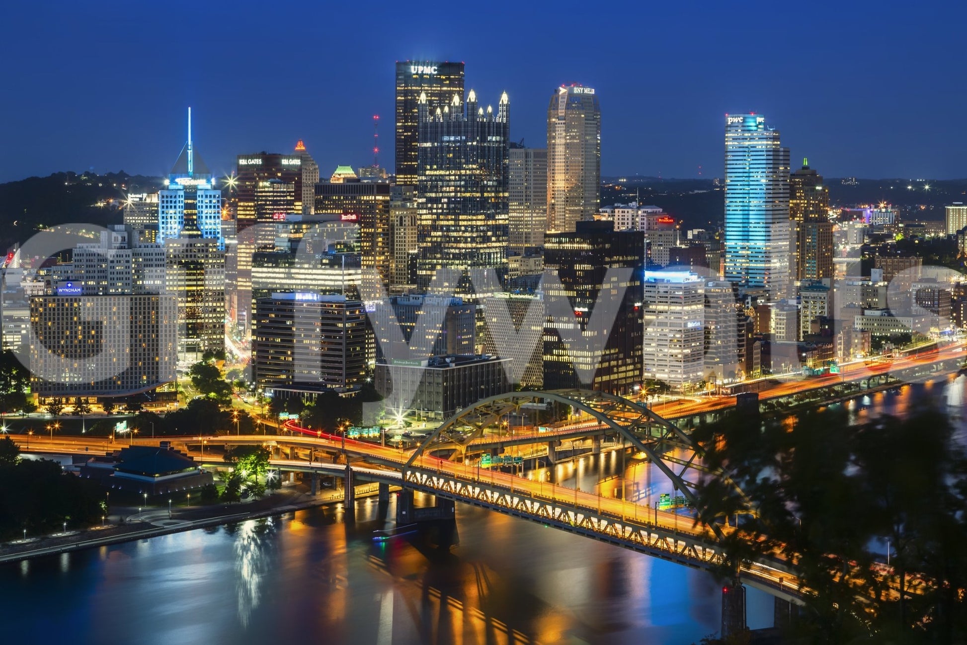 Pittsburgh skyline wall mural for dynamic, urban spaces

