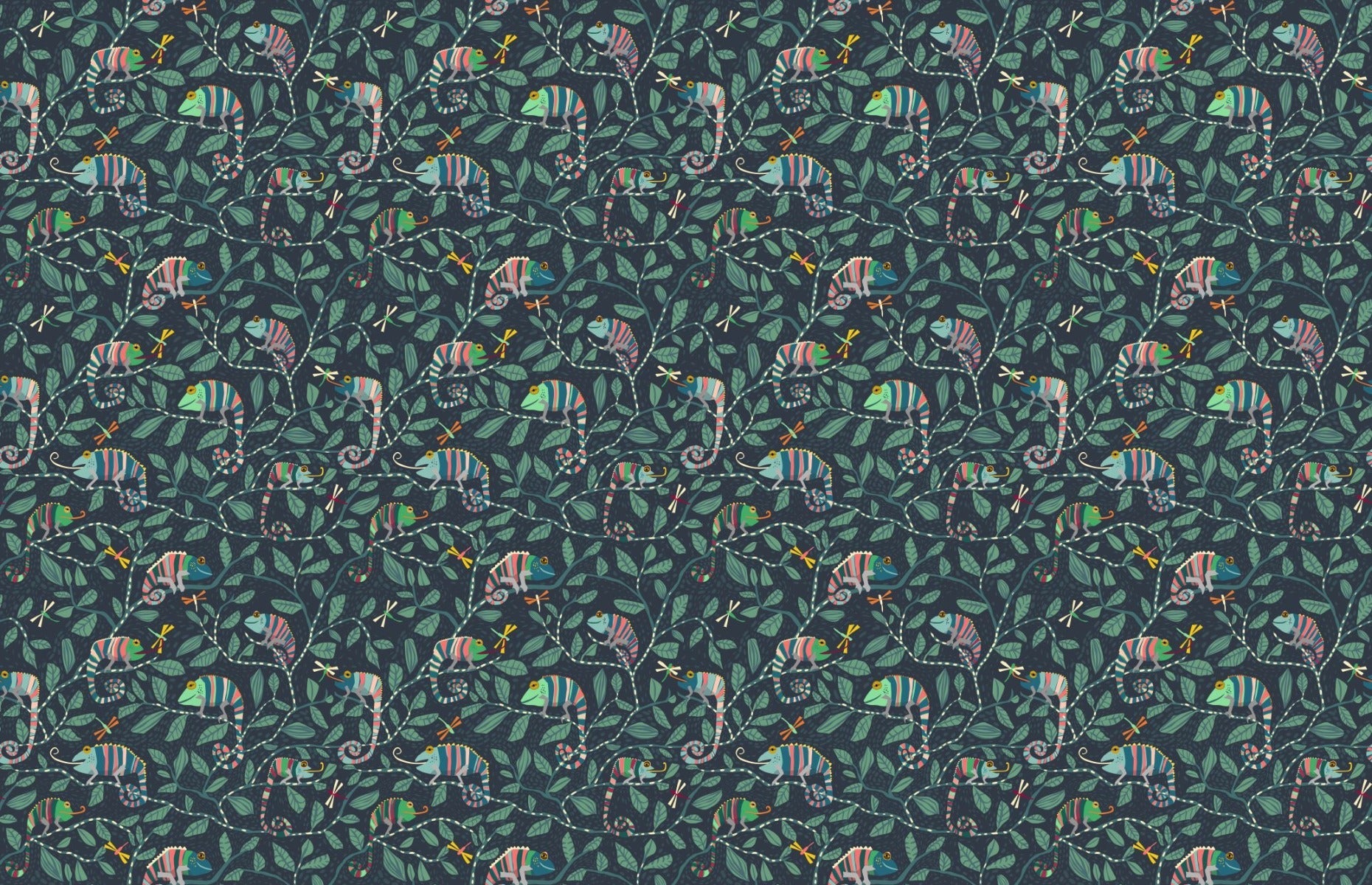 Chameleon Camouflage Chic Wallpaper