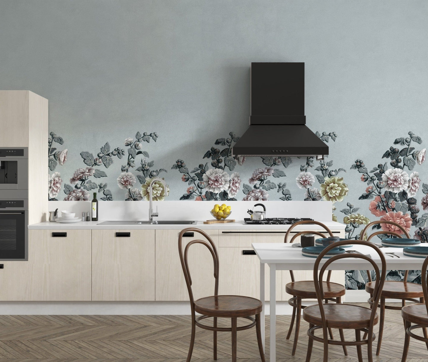 Timeless Floral Wallpaper with Antique Touch

