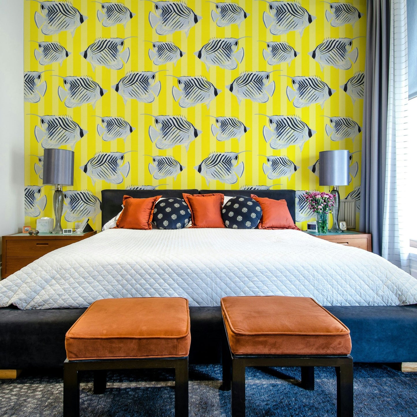 Subtle ocean-themed Aquaria wallpaper for relaxing spaces

