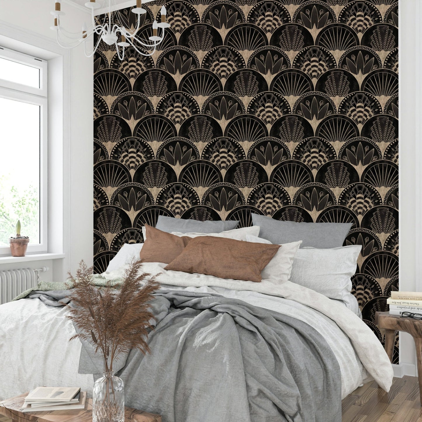 Sophisticated Art Deco wall design in luxe tones

