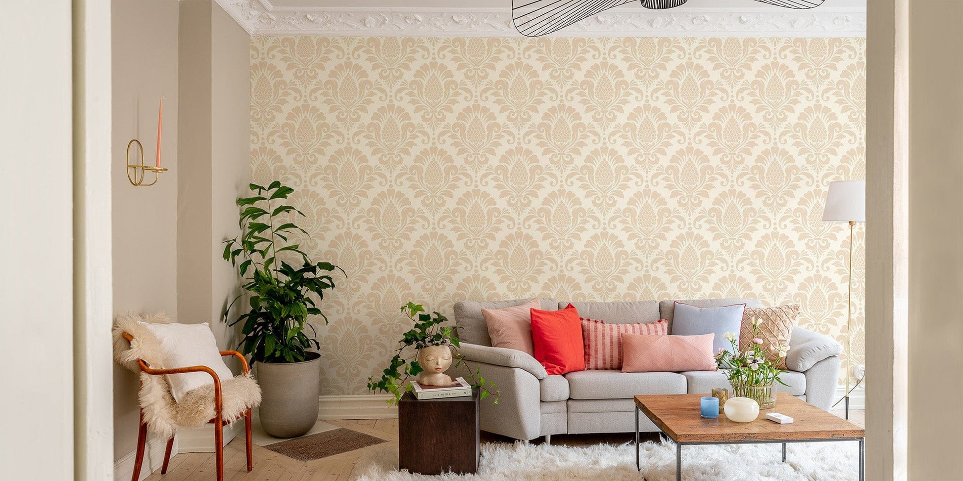 Decorative beige wallpaper with damask flair
