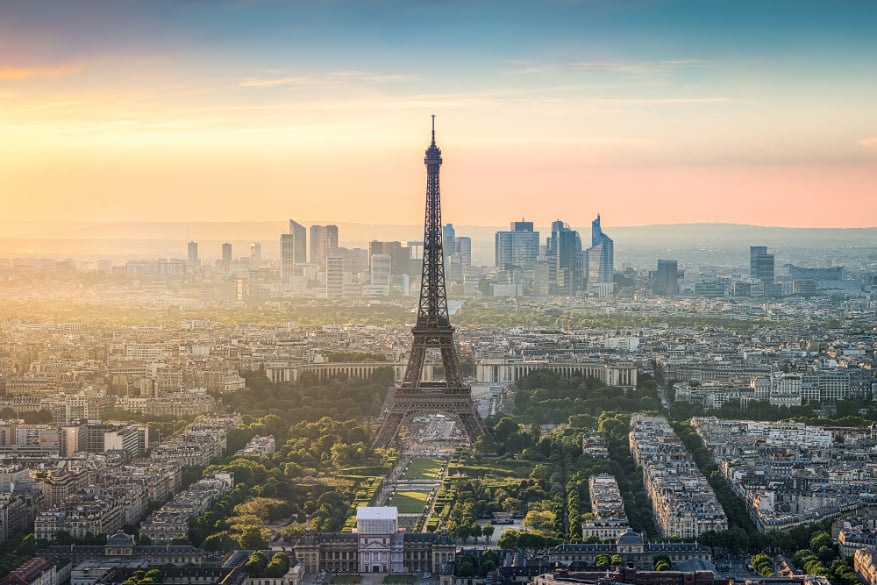 Parisian Oasis With Eiffel Tower Wallpaper