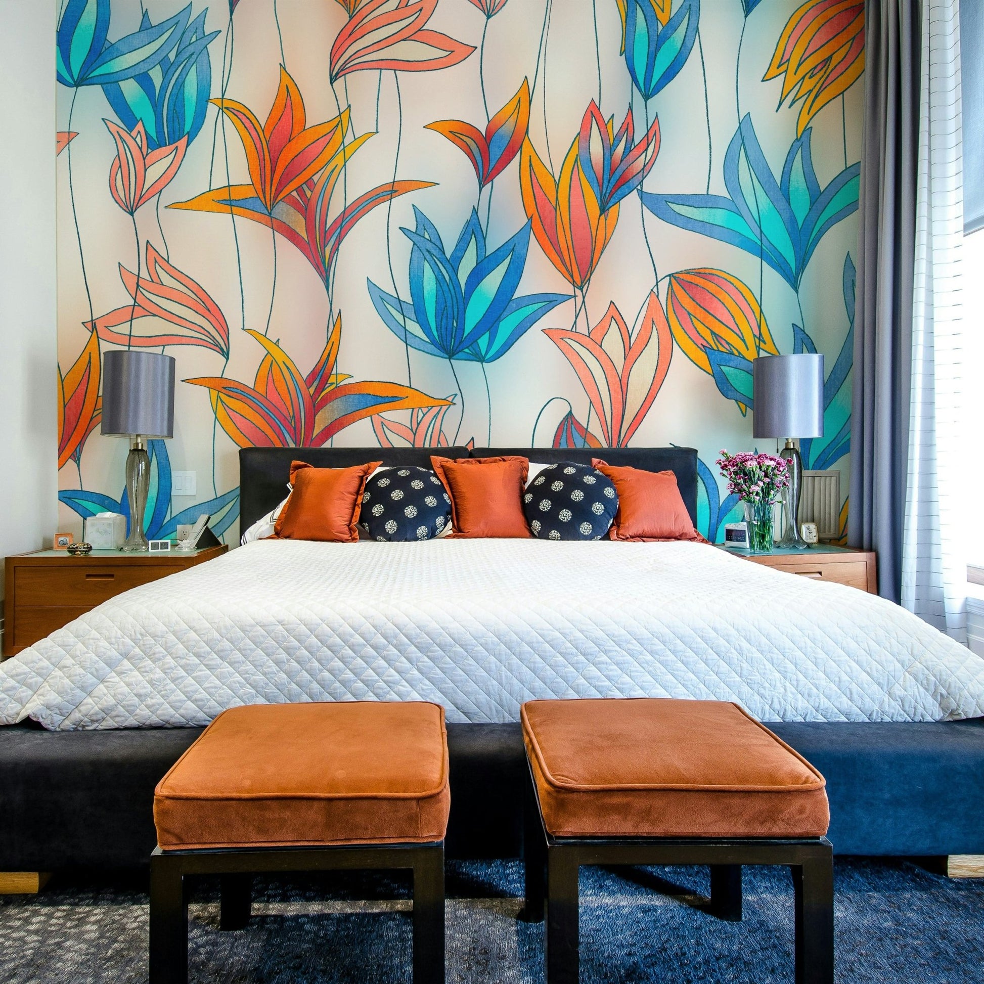 Contemporary wallpaper with large floral motifs

