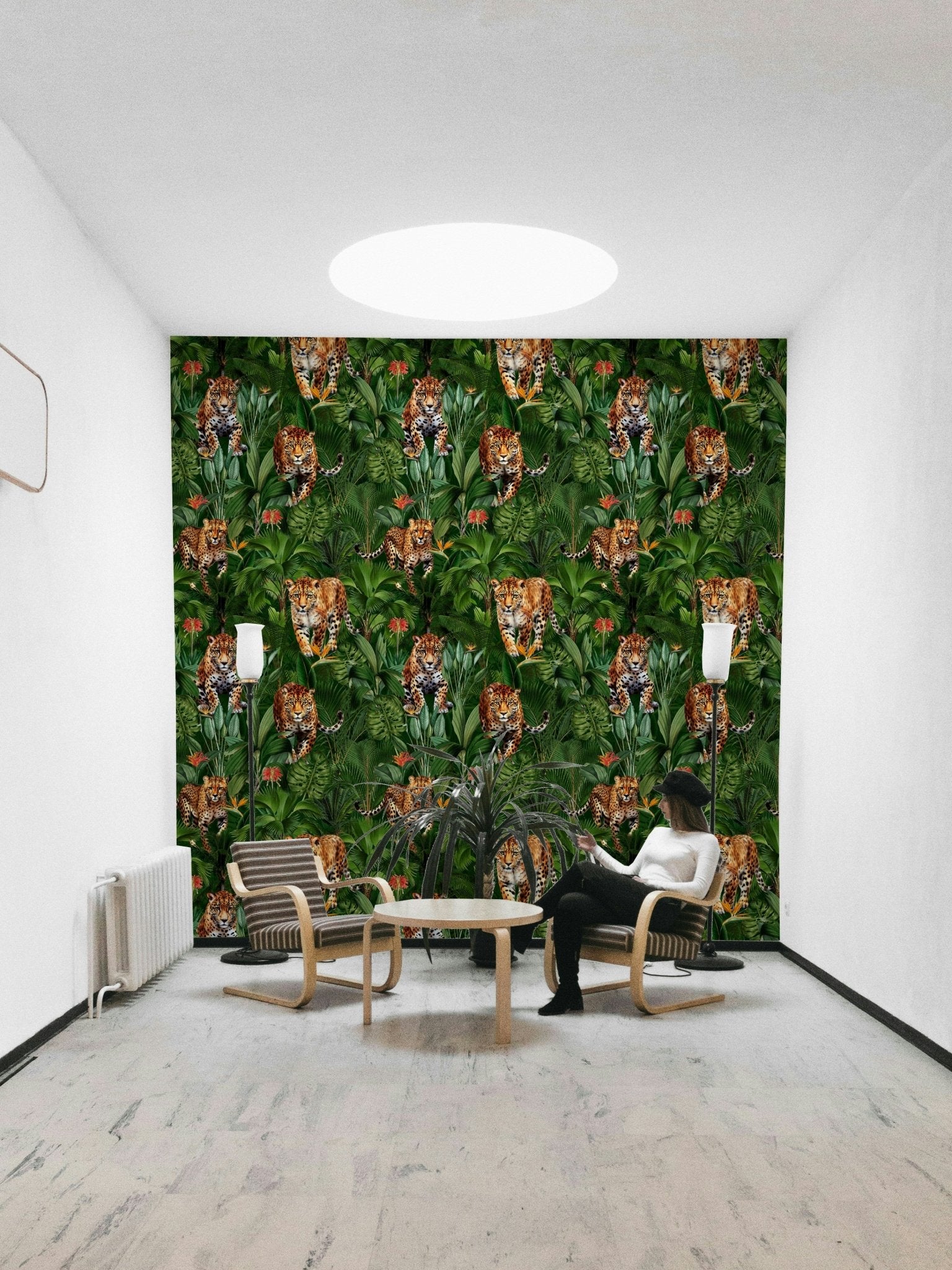 Nature-inspired big cats wallpaper for adventurous spaces

