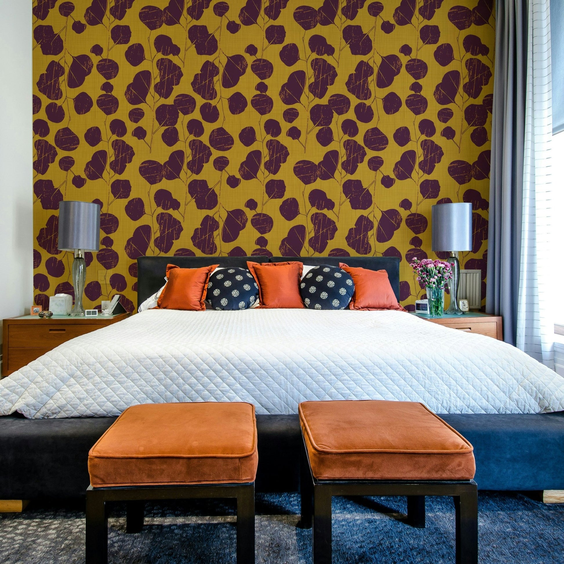 A charming botanical mural for stylish wallpaper.

