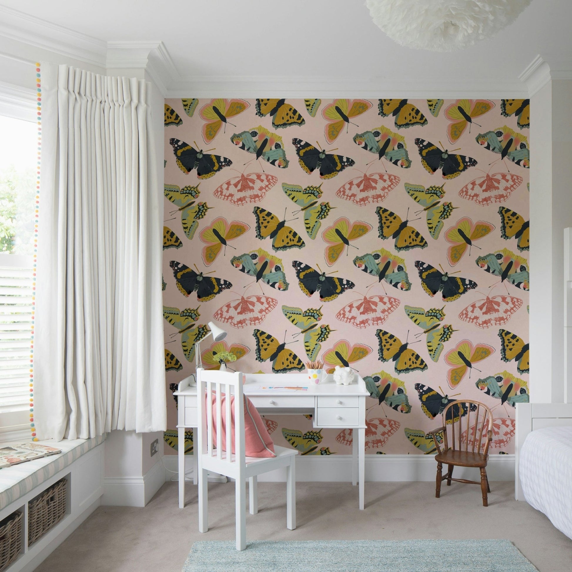 Delicate floral wallpaper featuring butterflies, GD1707