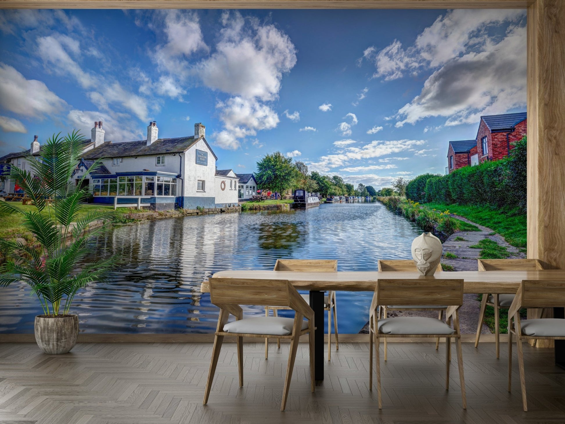 A classic canalside wallpaper for walls with a British theme.

