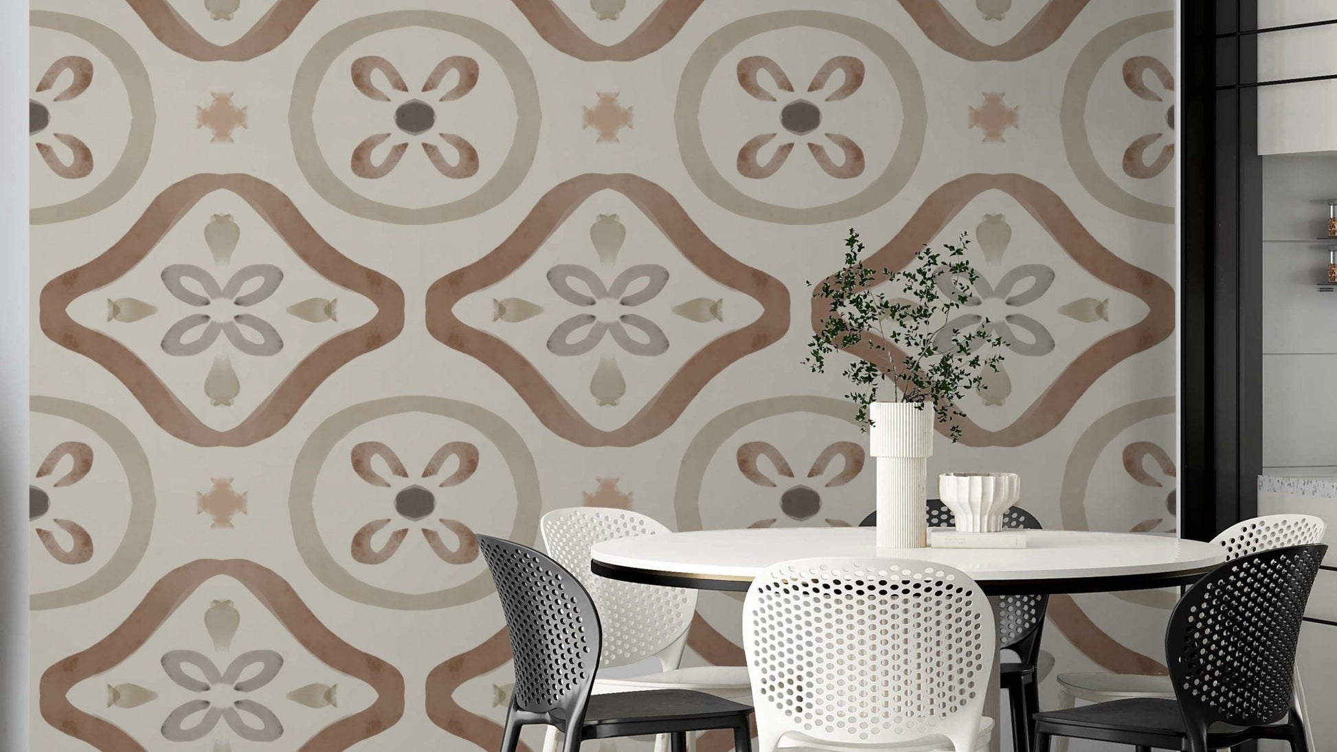 This wallpaper is suitable for a dining room, a living room, or a grand hallway.
