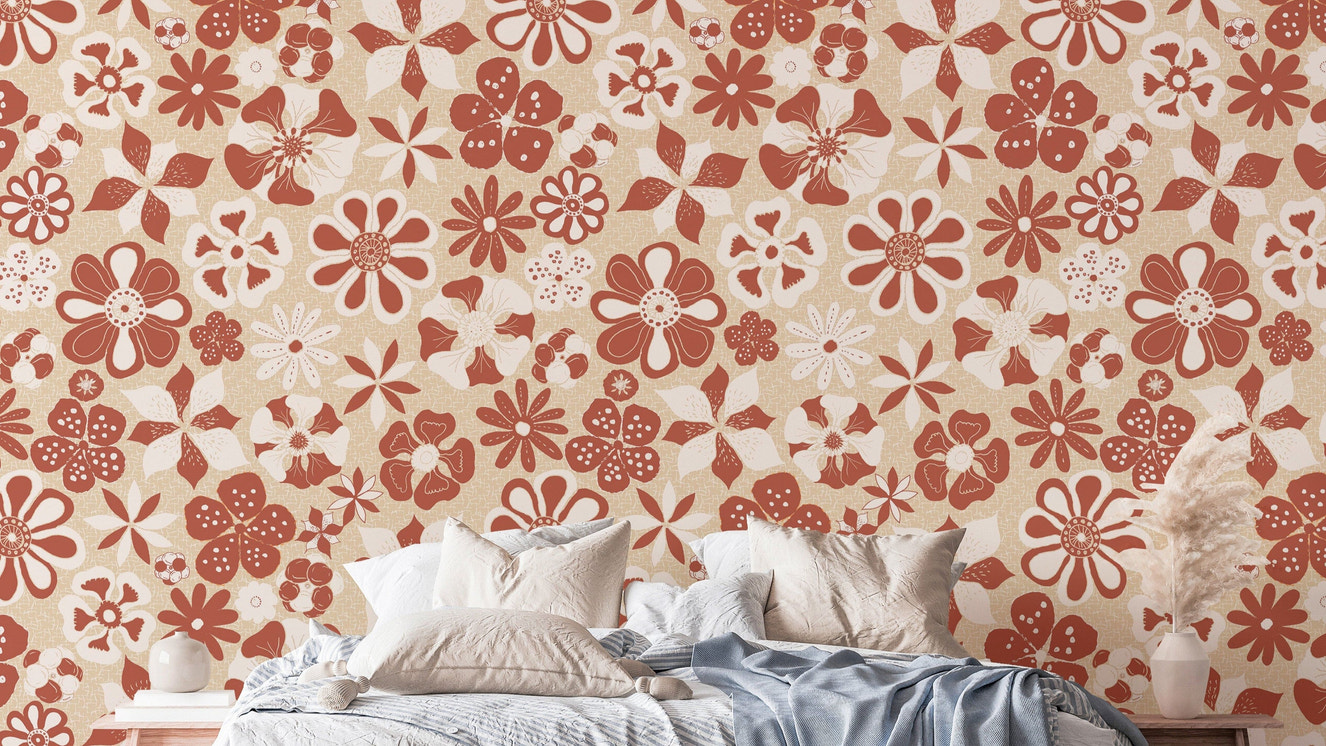 Cream wallpaper with retro flowers

