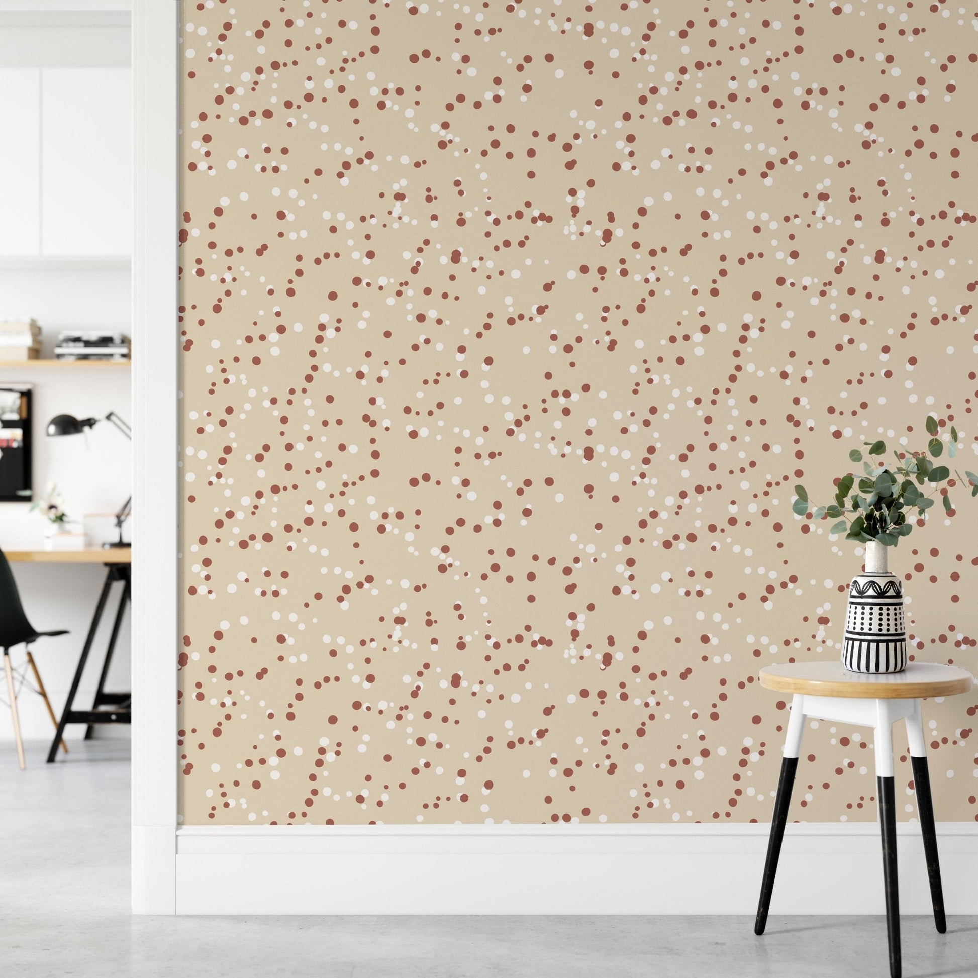 Playful dots on cozy cream base

