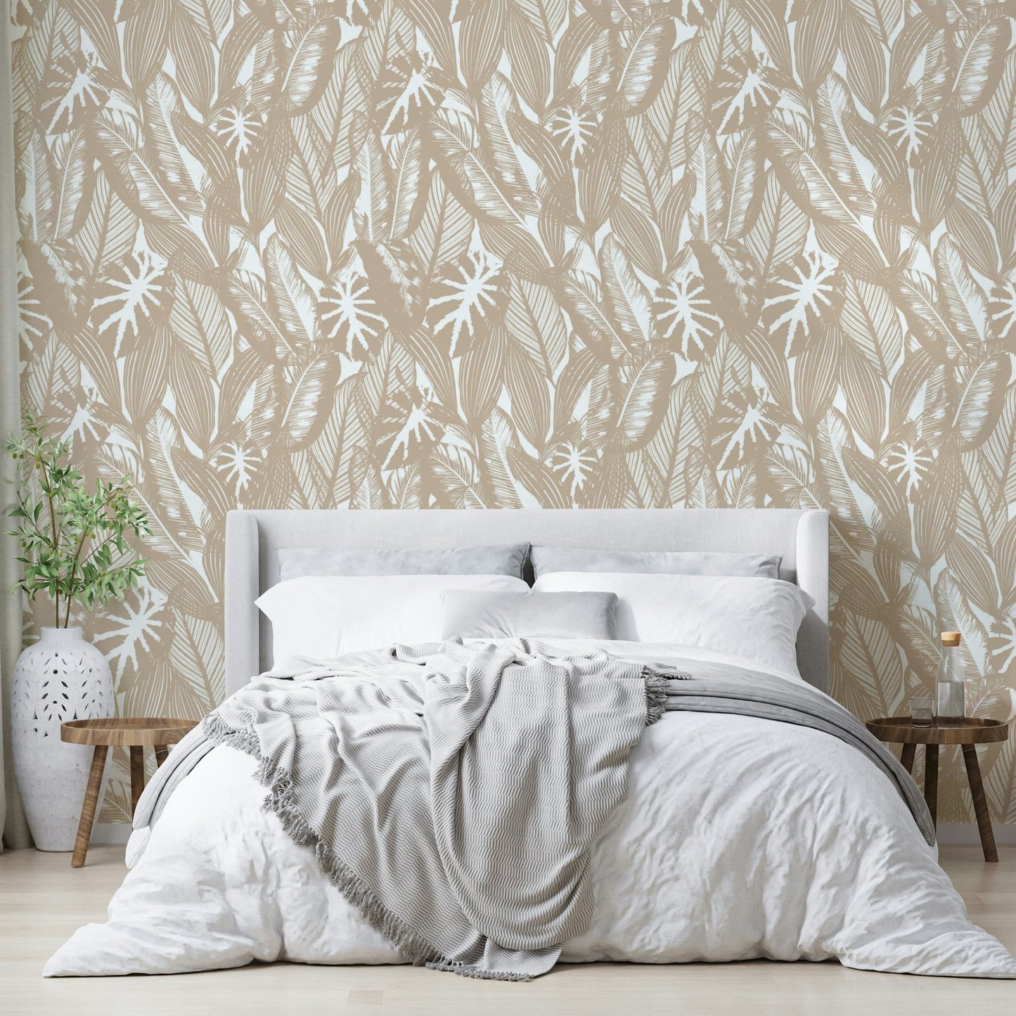 Wallpaper with a unique, natural botanical design

