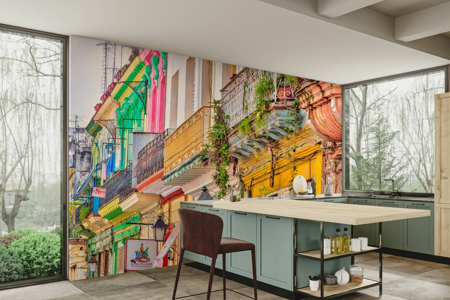 The feeling is one of lively, urban beauty.

