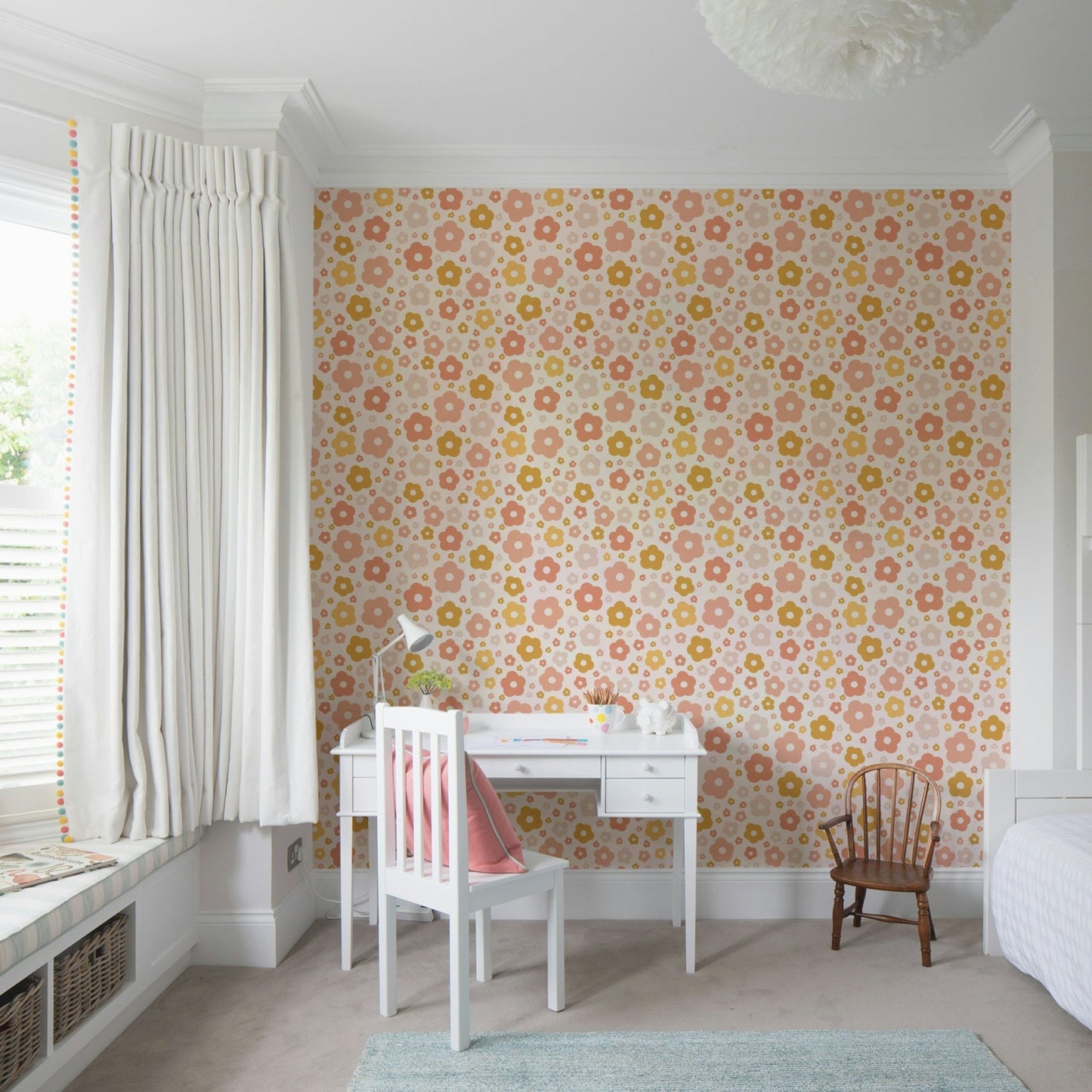 Boho daisy wallpaper for relaxed interiors

