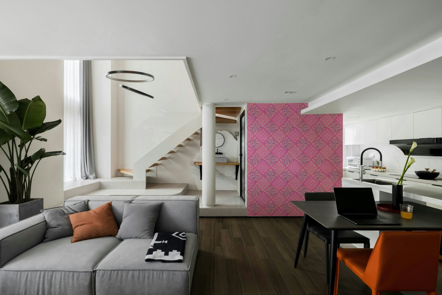 A detail shot of the hot pink hues in the design., GD4555
