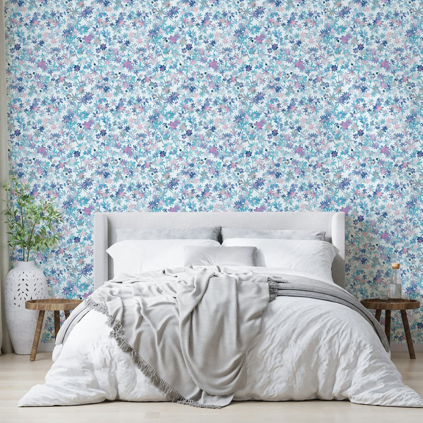 Feminine watercolor wallpaper

