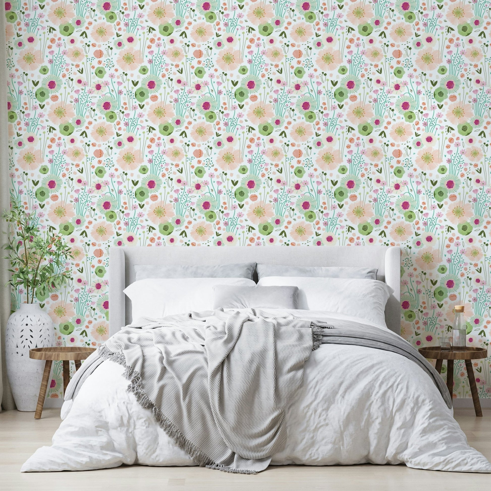 Mural wallpaper with tiny blooms

