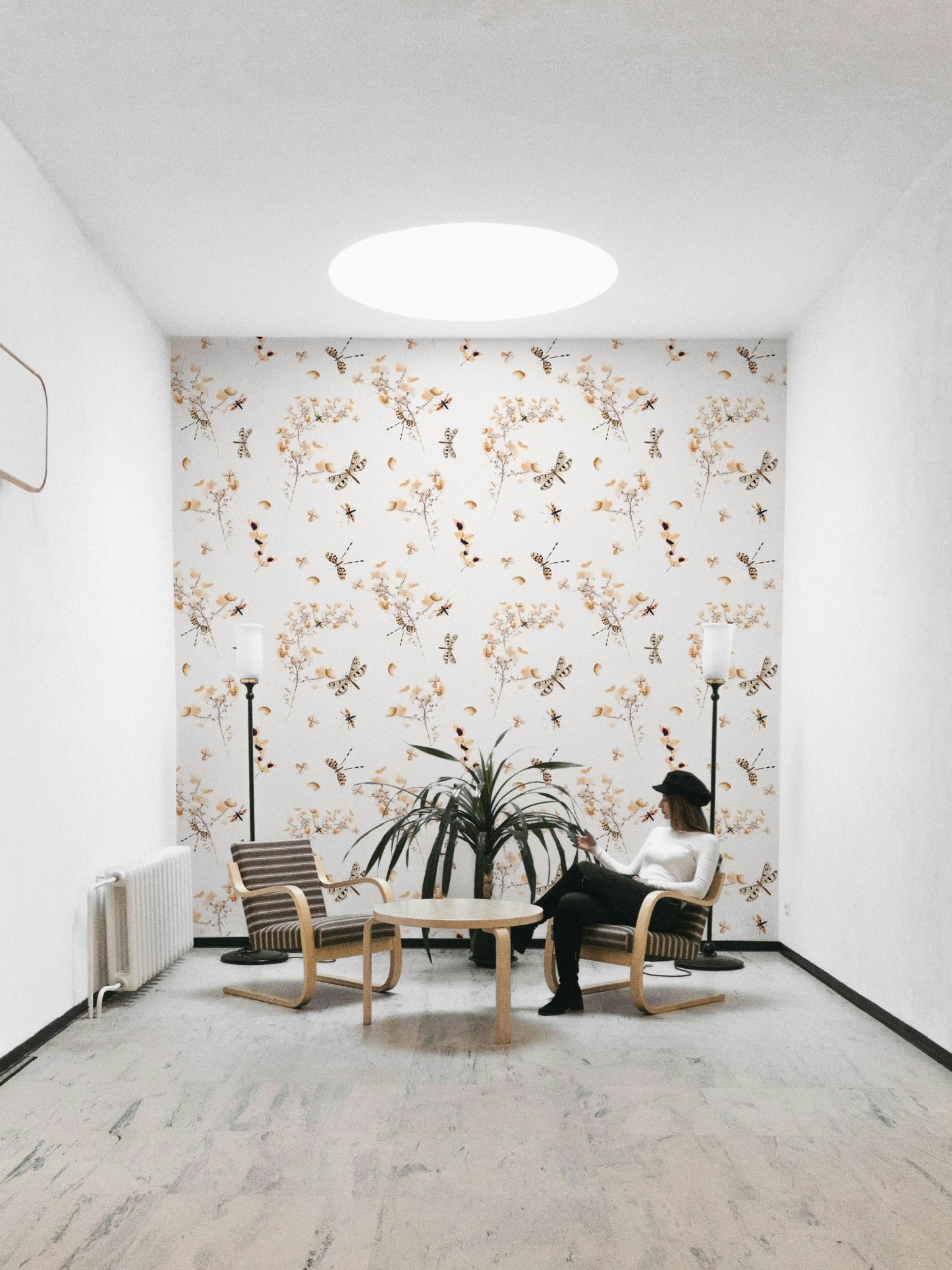 The composition is balanced and serene.
