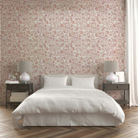 Garden-inspired wallpaper with delicate roses

