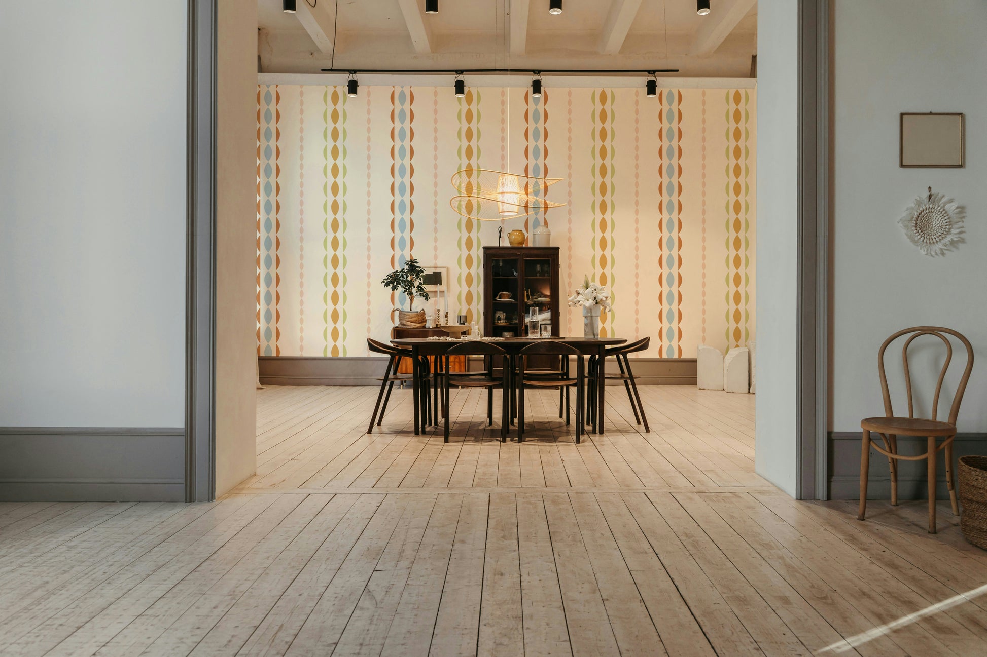 The overall feel is quiet and serene.

