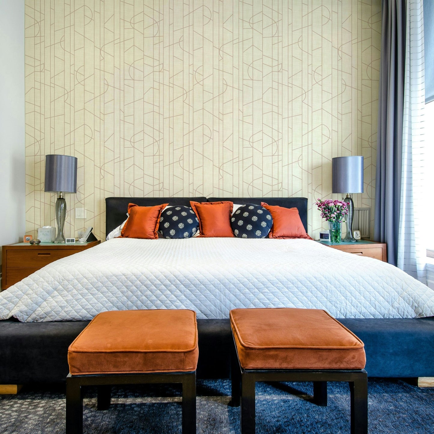 Glamorous interior with elegant rosy wallpaper design, GD1714