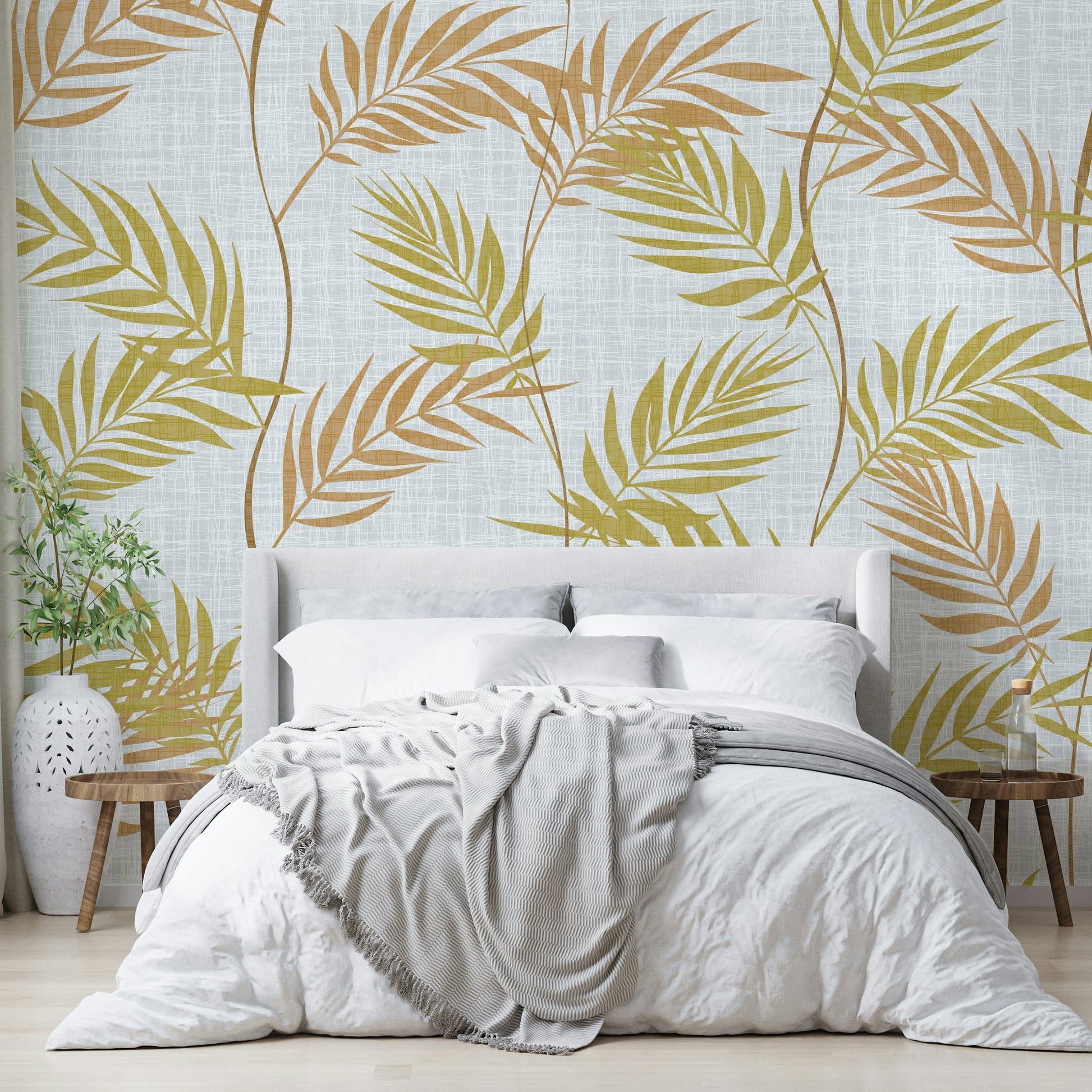 Green and golden palm wallpaper close-up

