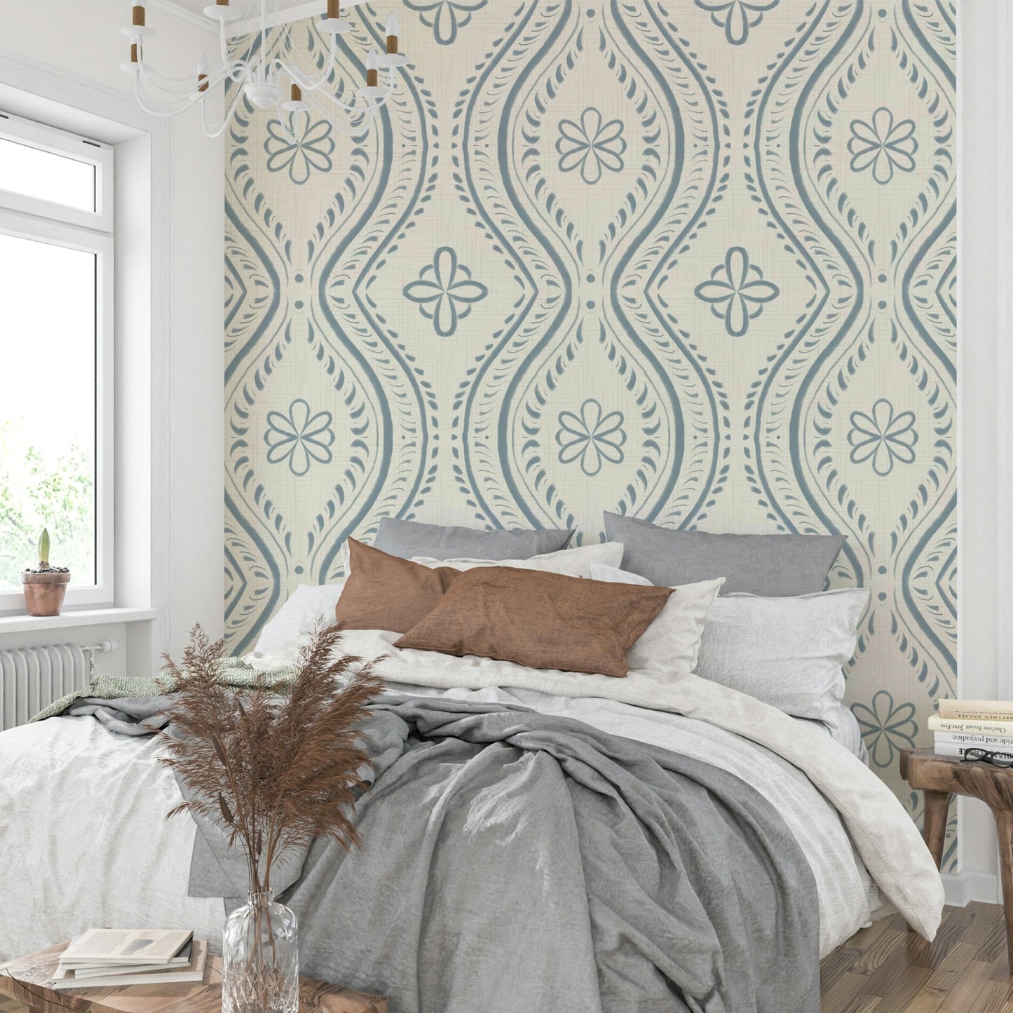 Calm arona wallpaper with timeless ogee styling

