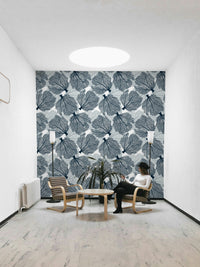 Chic navy and white coral fan wallpaper for stylish rooms.

