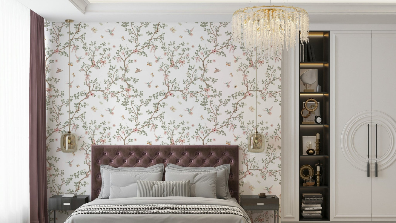 Delicate and intricate Chinoiserie design.

