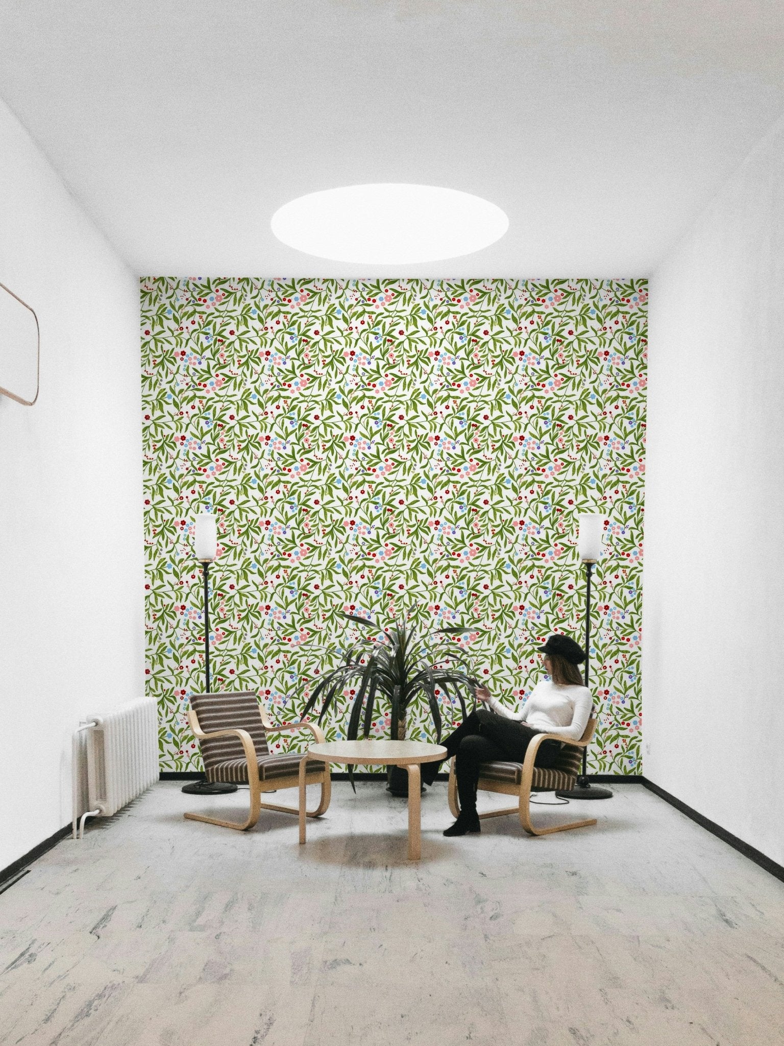 A classic floral wallpaper for walls with a garden theme., GD4681