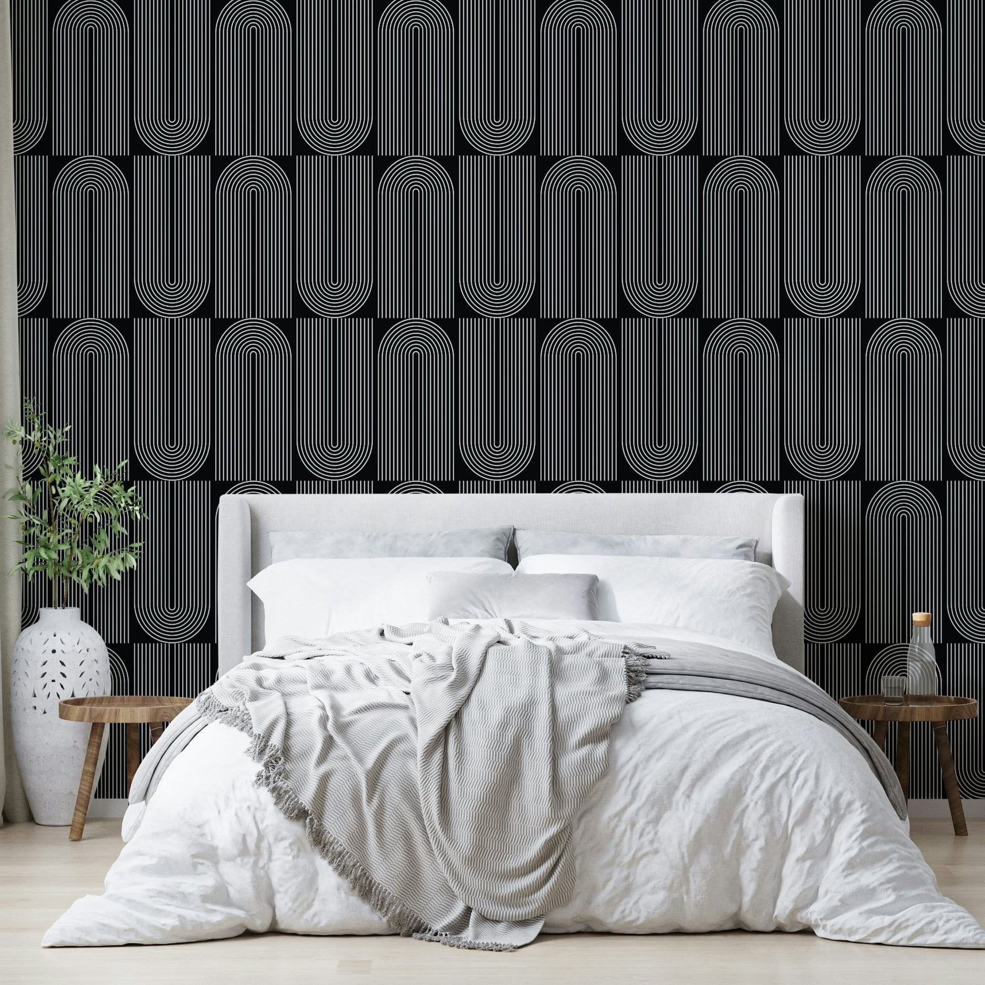 High-quality image of the Geometric Outlined wallpaper

