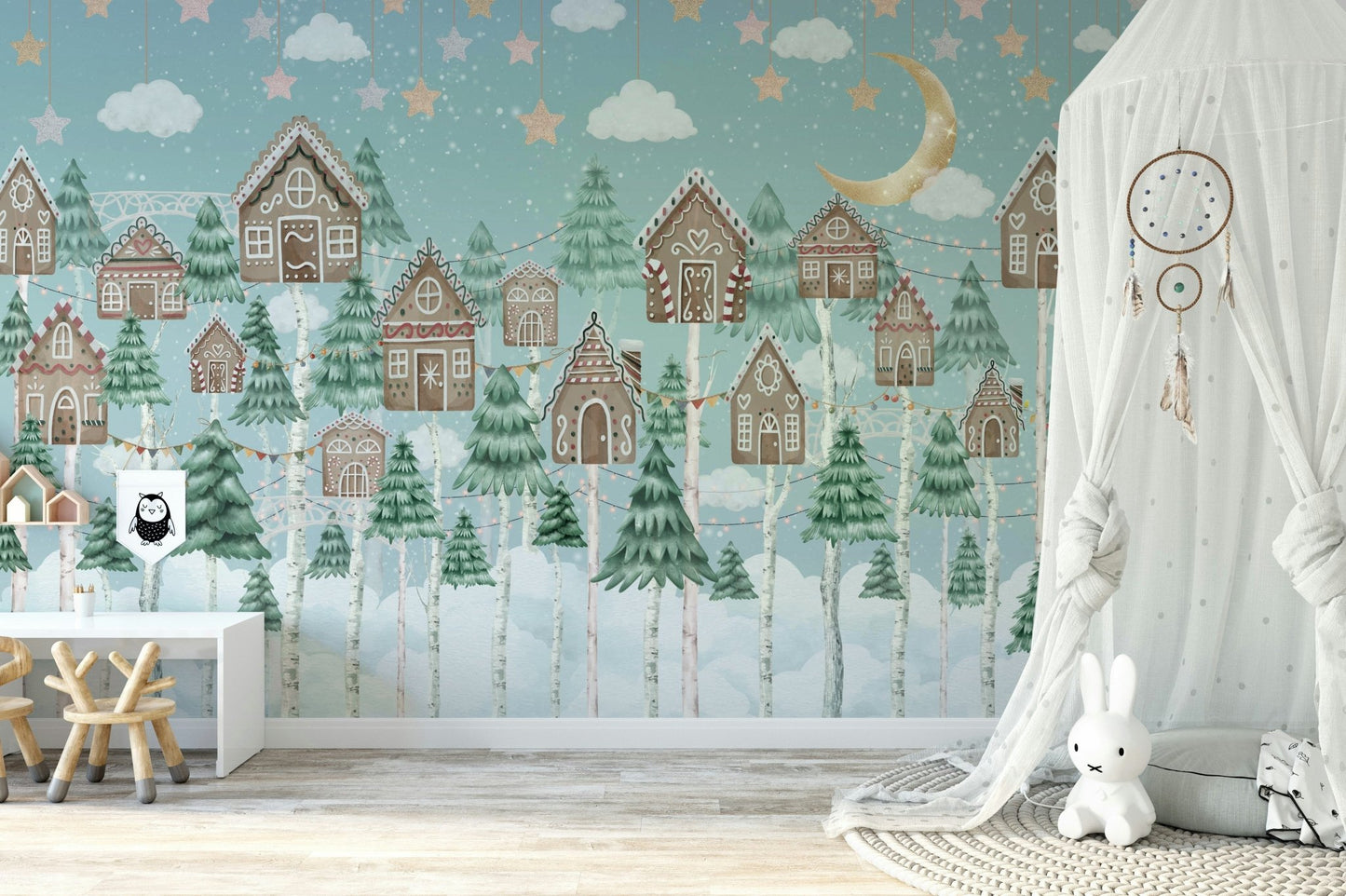 The lines are gentle and the shapes are fluid.

