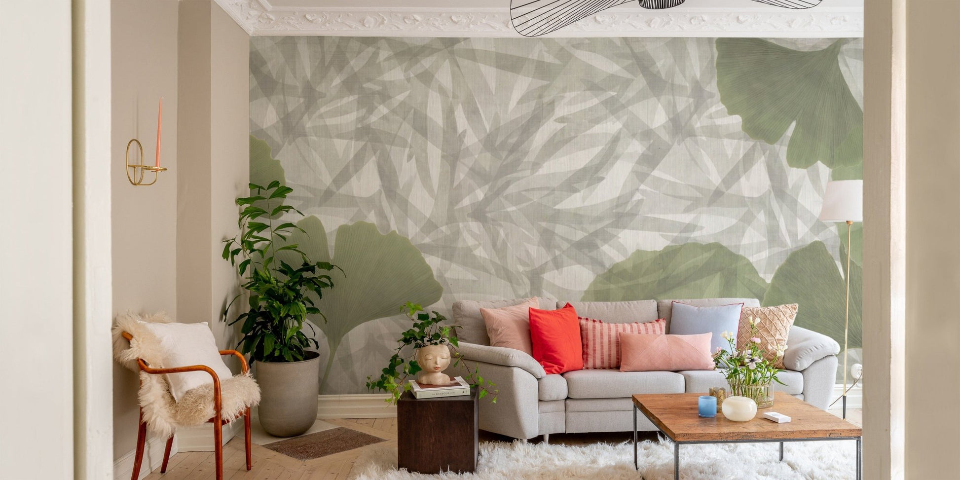 Soft green ginkgo leaf wallpaper
