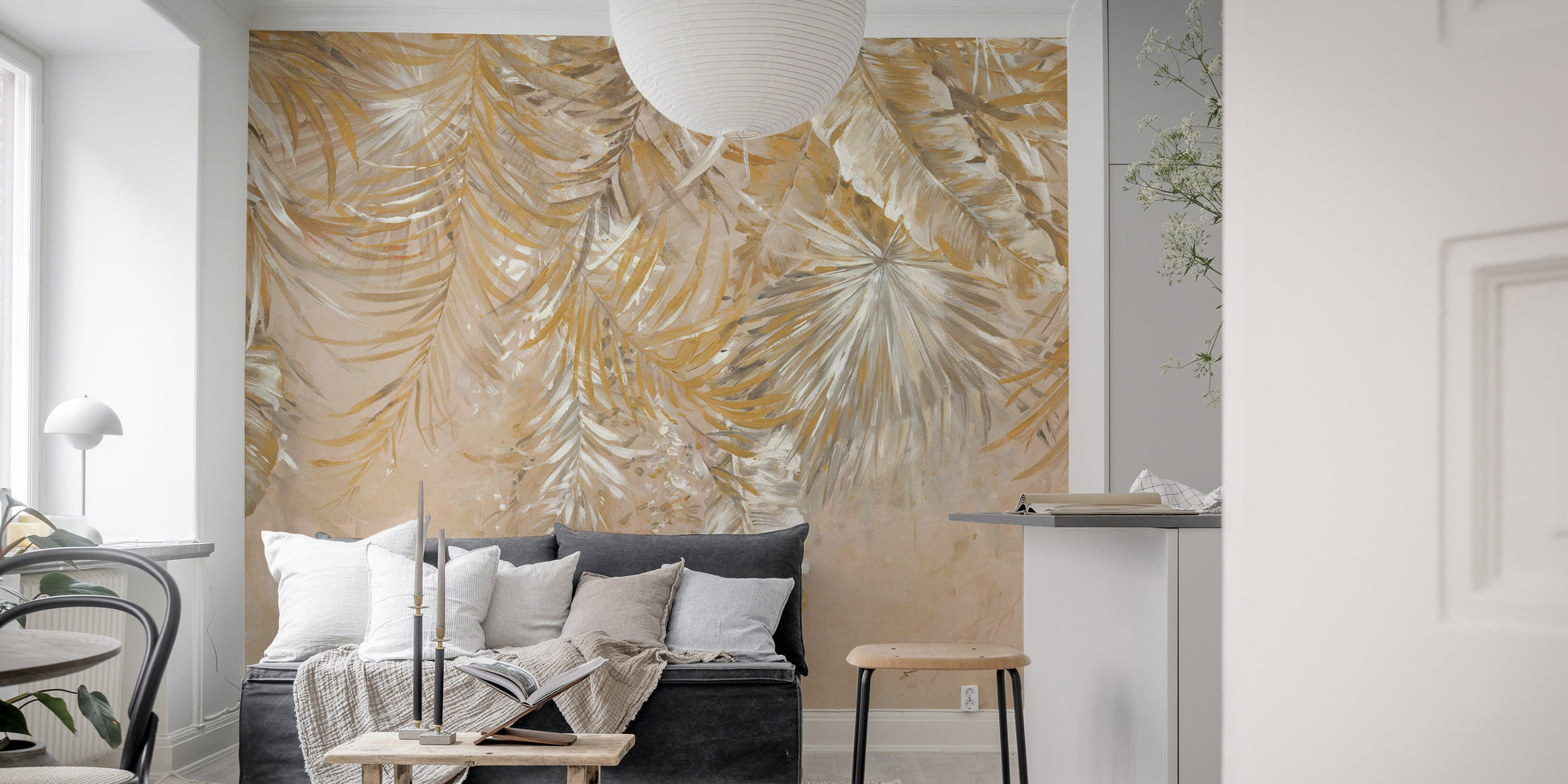 Elegant tropical leaf wallpaper design
