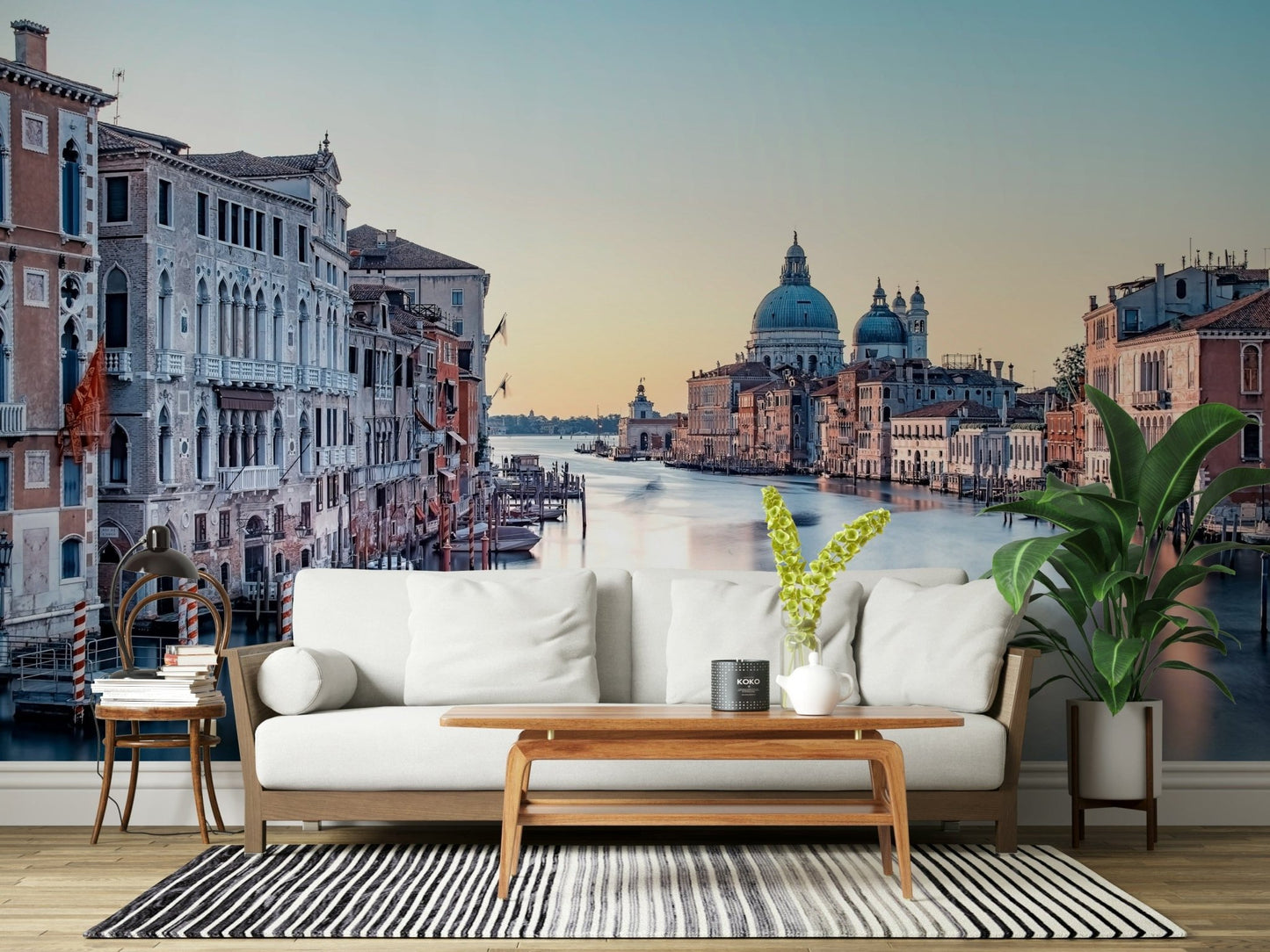 Grand Canal Serenity wallpaper with wide European scenery for dining.
