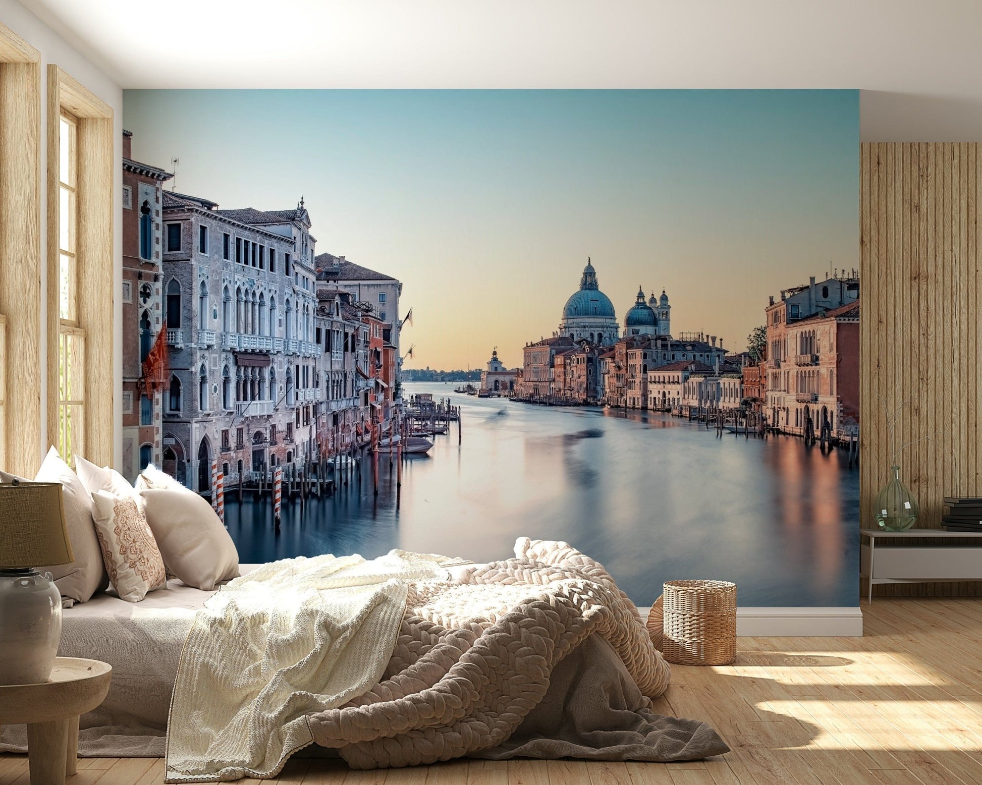 Grand Canal Serenity wallpaper showing historic buildings by water.