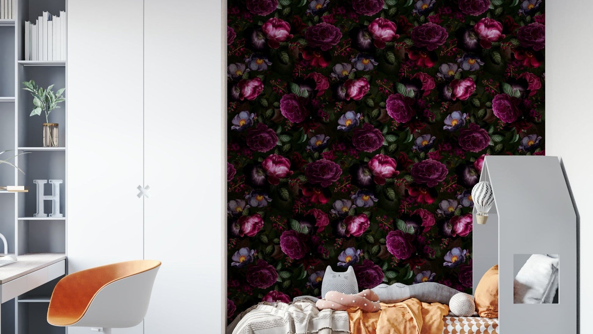 Heritage floral wallpaper with a gothic glamour touch.

