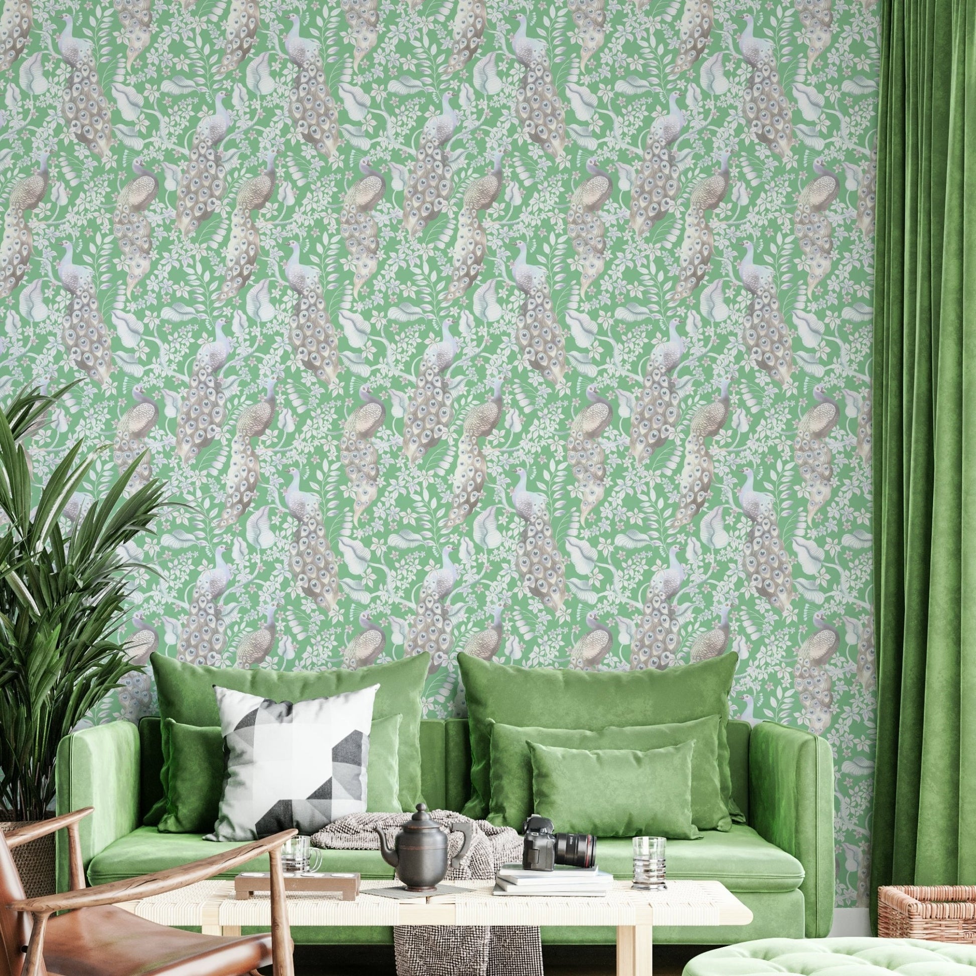 Elegant green wallpaper for living rooms

