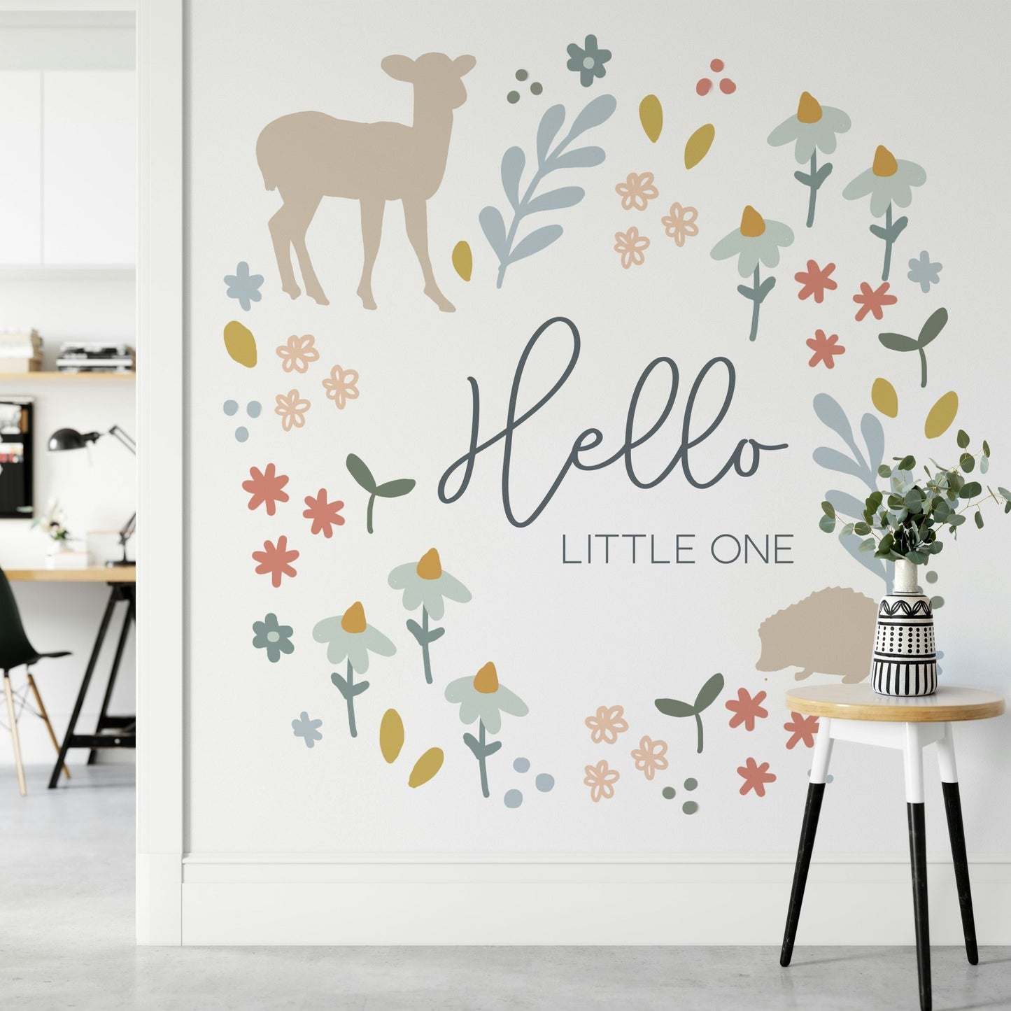 Woodland Animal Characters Wall Mural for Nursery, GD1796