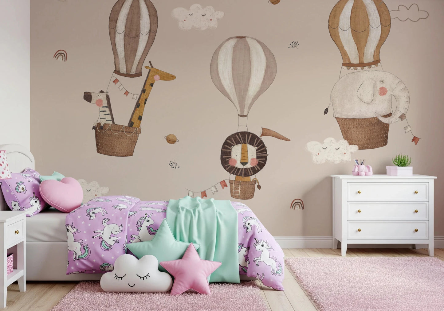 Child-friendly safari balloon mural in beige tones., GD8472