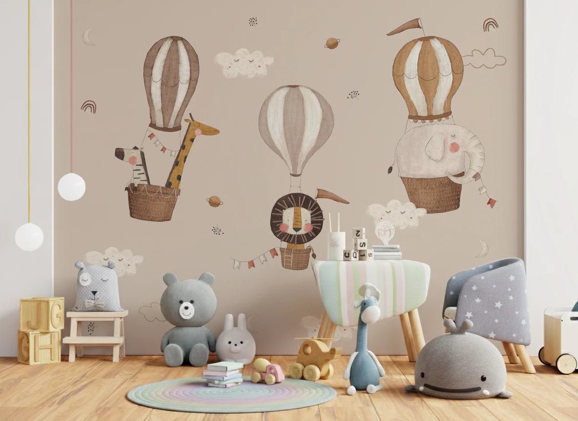Lion and giraffe in hot air balloons for nurseries., GD8472