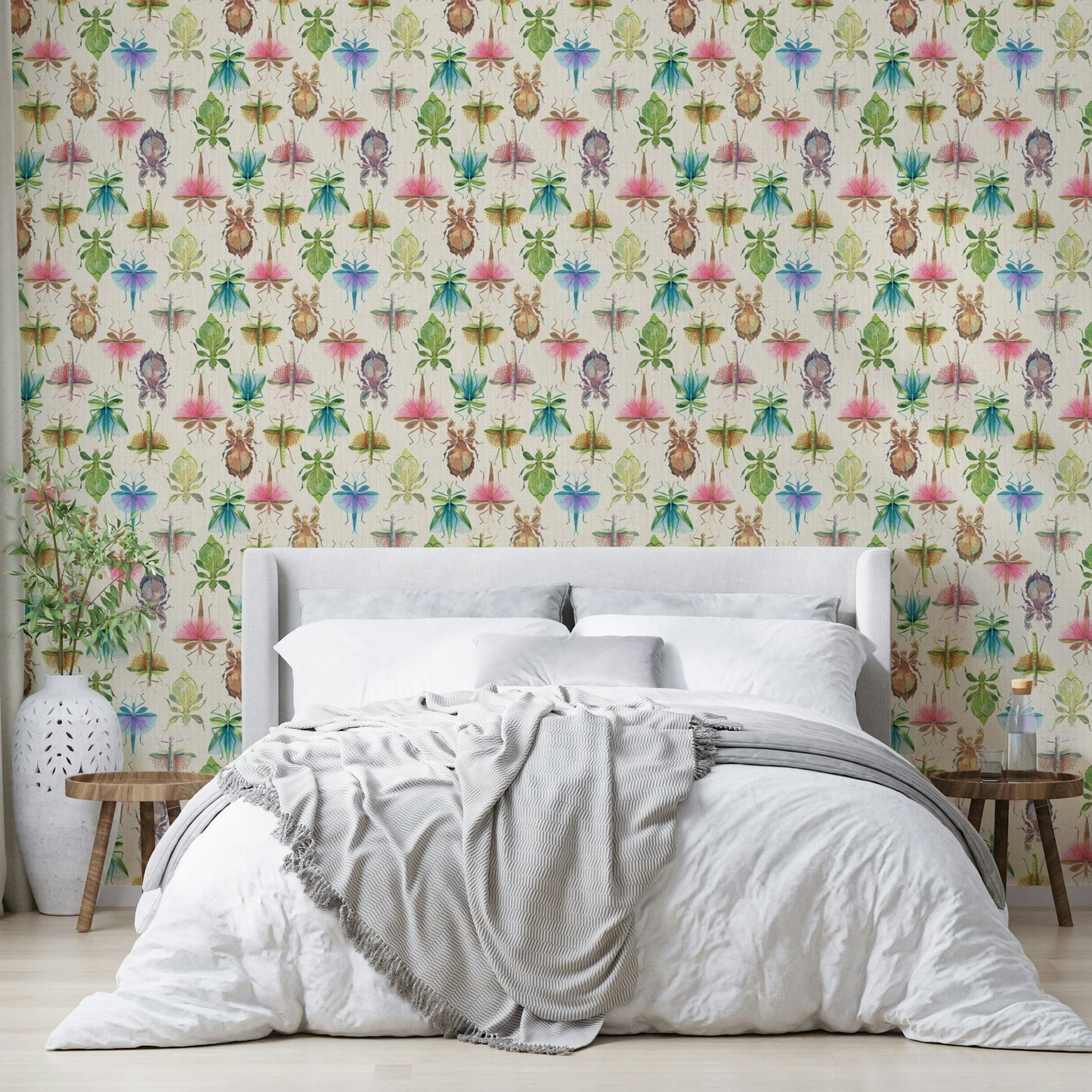Nature-inspired wallpaper for walls with insects GD485

