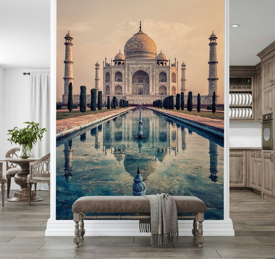 Ivory marble dome shines in Indian Palace Serenity mural., GD7443