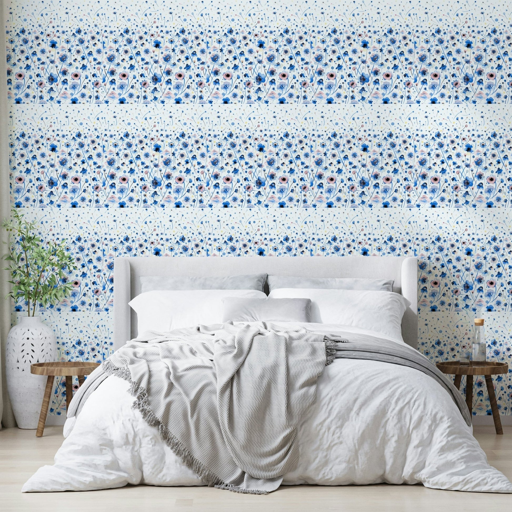 Nordic-inspired floral wallpaper


