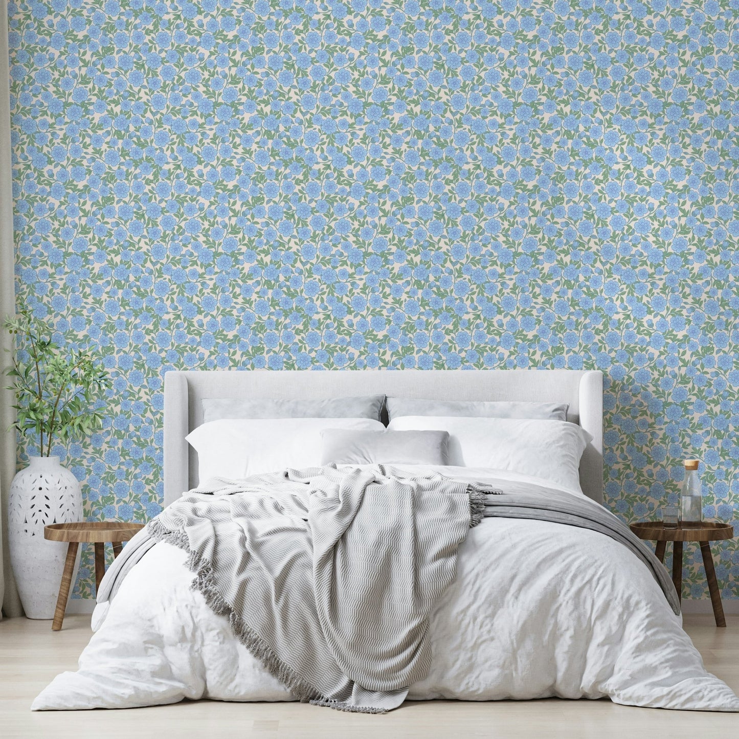 Durable and easy to install floral wallpaper

