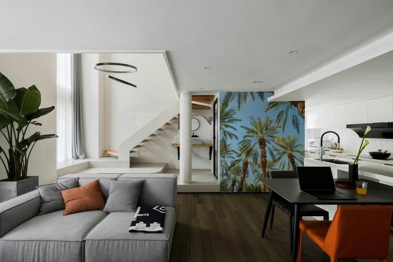 Keep Palm and carry on Wall Mural