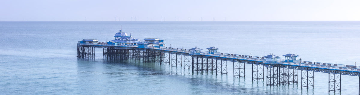 Llandudno Pier Wall Mural in your room — zoomed