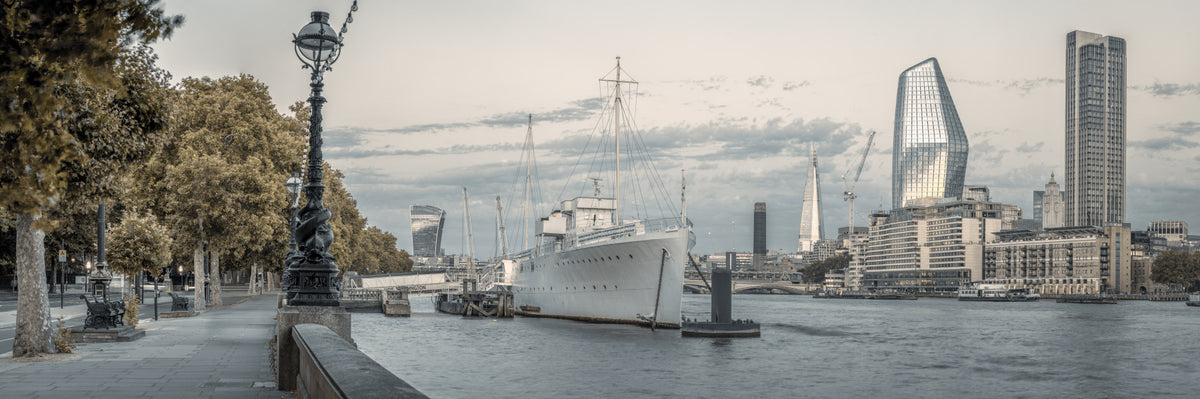Thames Panorama Wall Mural