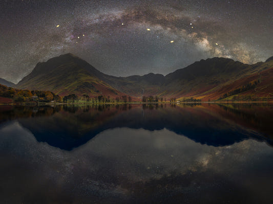 Milky Way Across Buttermere Wall Mural