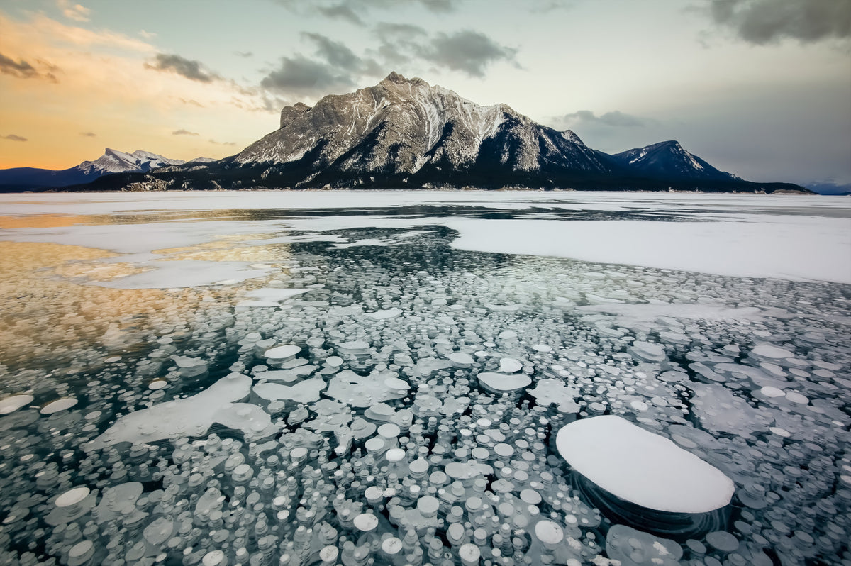 Frozen Bubbles Mountain Vista Wall Mural -2414949